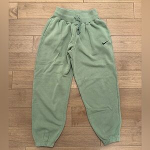 Nike Oversize Green Joggers